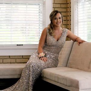 Meet your Posher, Claire